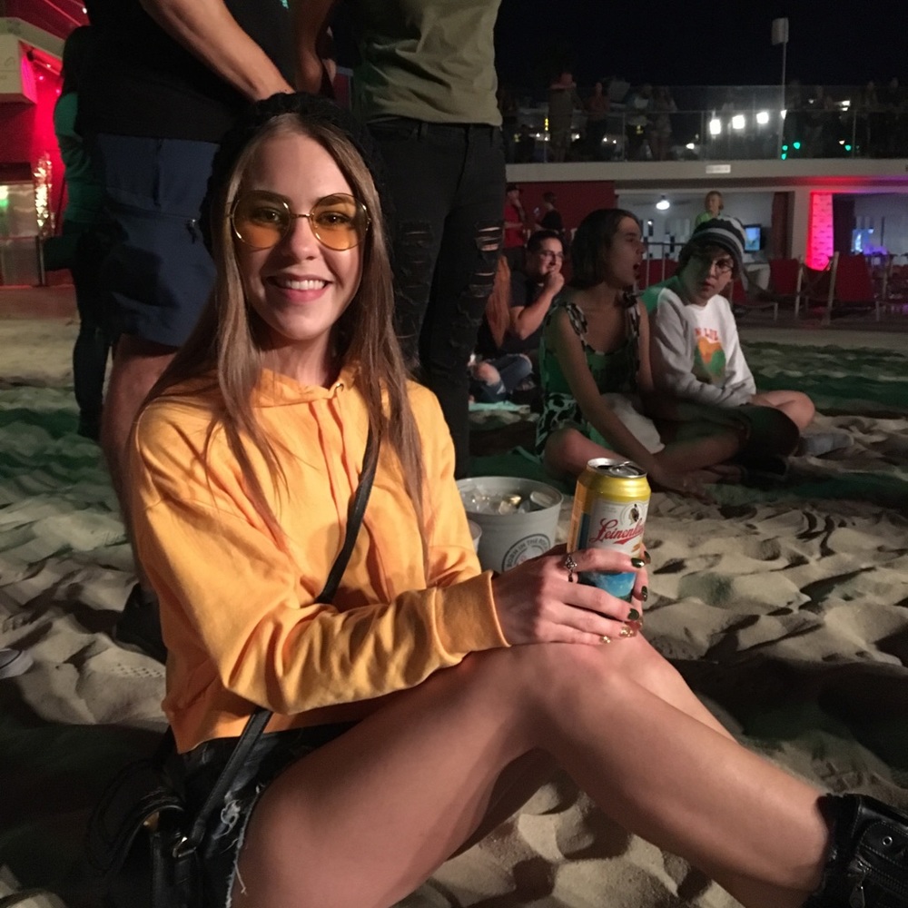 Meet your Posher, Devin